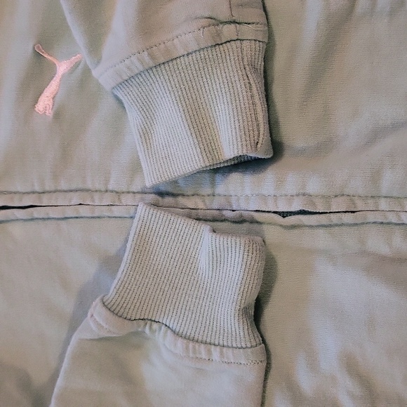 2 PC Puma outfit - Picture 9 of 14